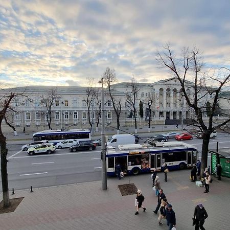 White New Apartments Ultracentral 2-Rooms In The Heart Chisinau Exterior foto