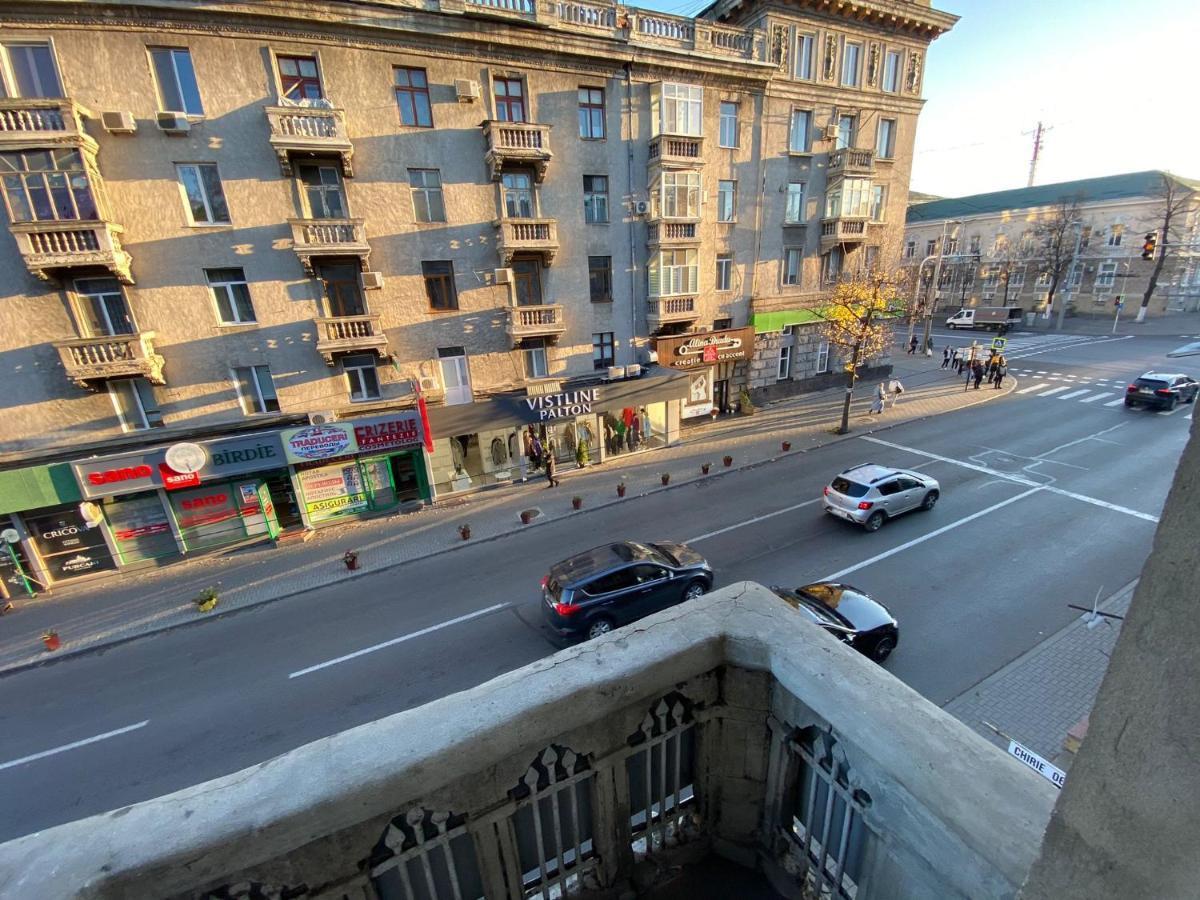 White New Apartments Ultracentral 2-Rooms In The Heart Chisinau Exterior foto