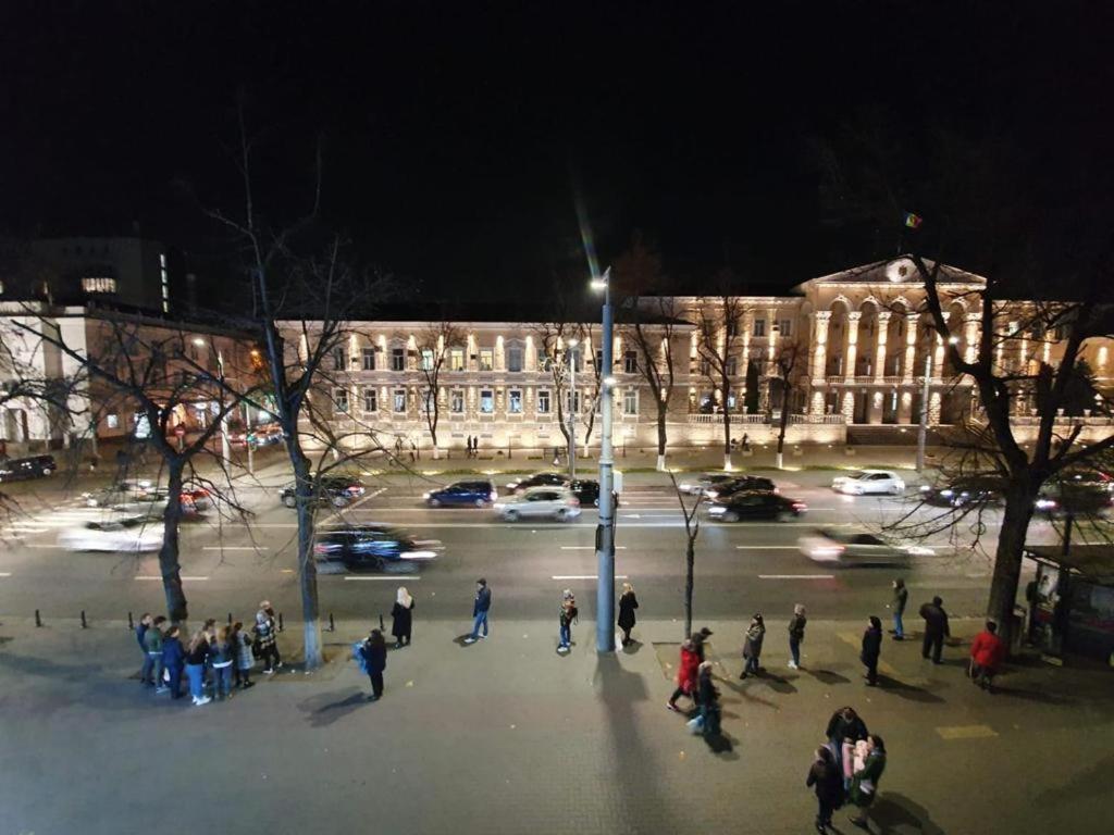 White New Apartments Ultracentral 2-Rooms In The Heart Chisinau Exterior foto