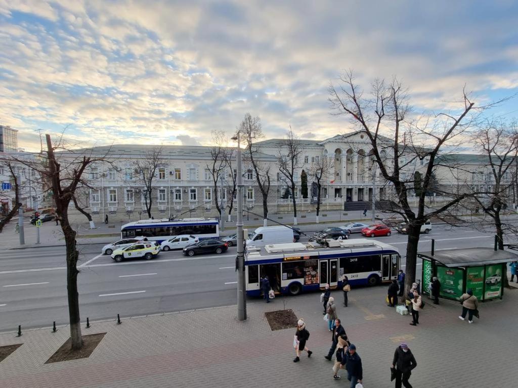 White New Apartments Ultracentral 2-Rooms In The Heart Chisinau Exterior foto